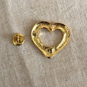 Pin’s coeur YSL
