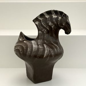 Sculpture cheval en terre cuite vernissée
