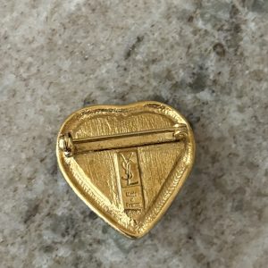 Broche coeur Yves saint Laurent
