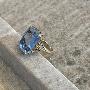 Bague en argent et Cristal