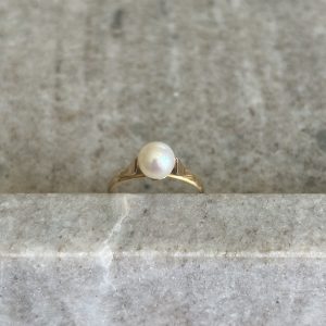 Bague en or et perle