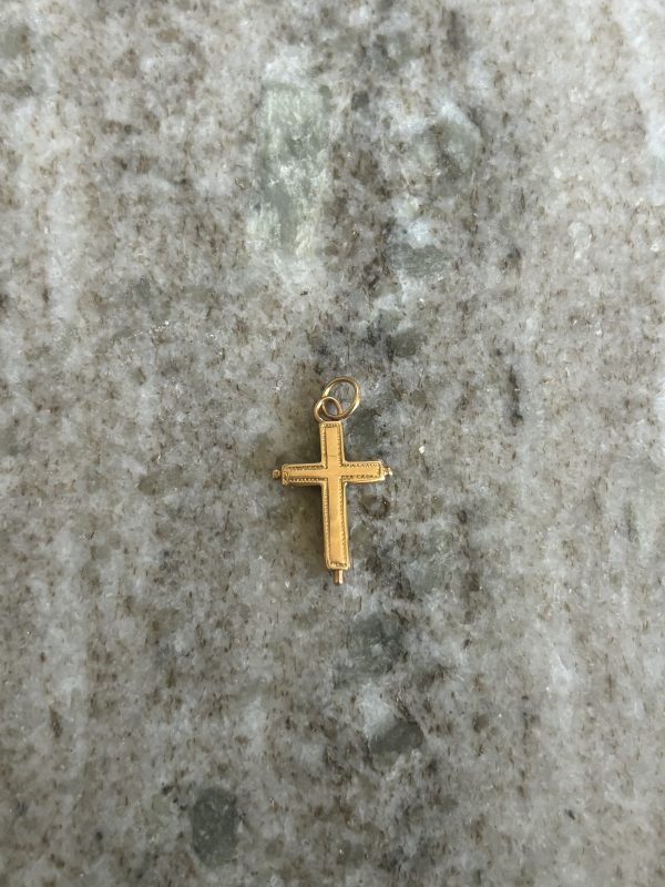 Pendentif croix en or