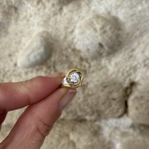 Bague en or et pierre