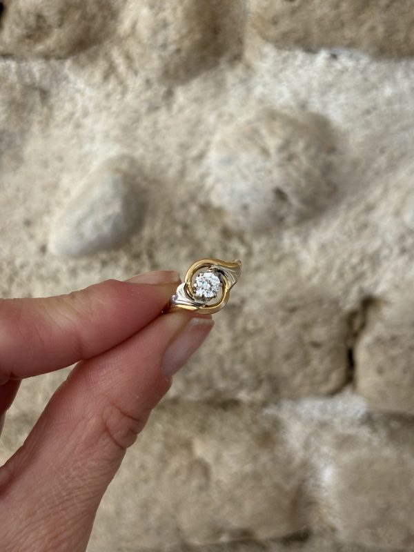 Bague en or et pierre – Image 2