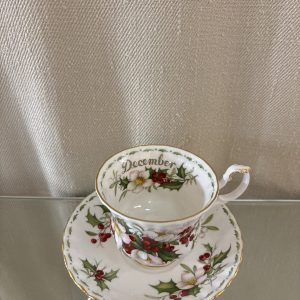 Tasse à anglaise Royal Albert