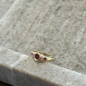 Bague or 18ct rubis et diamants