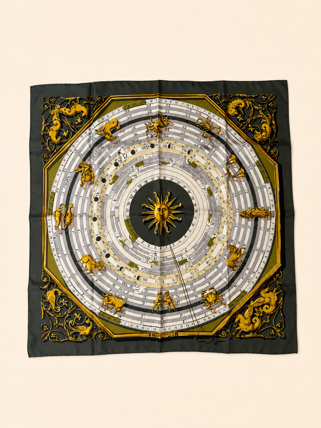 Foulard Hermès " Astrologie " avec sa boite