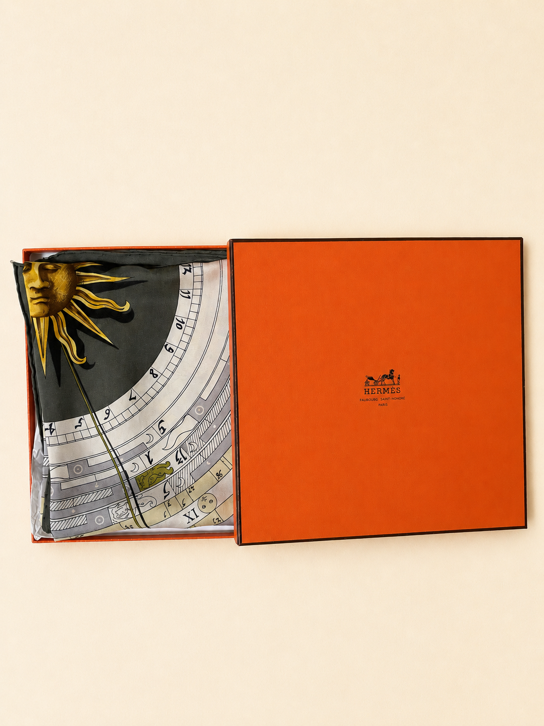 Foulard Hermès " Astrologie " avec sa boite – Image 2